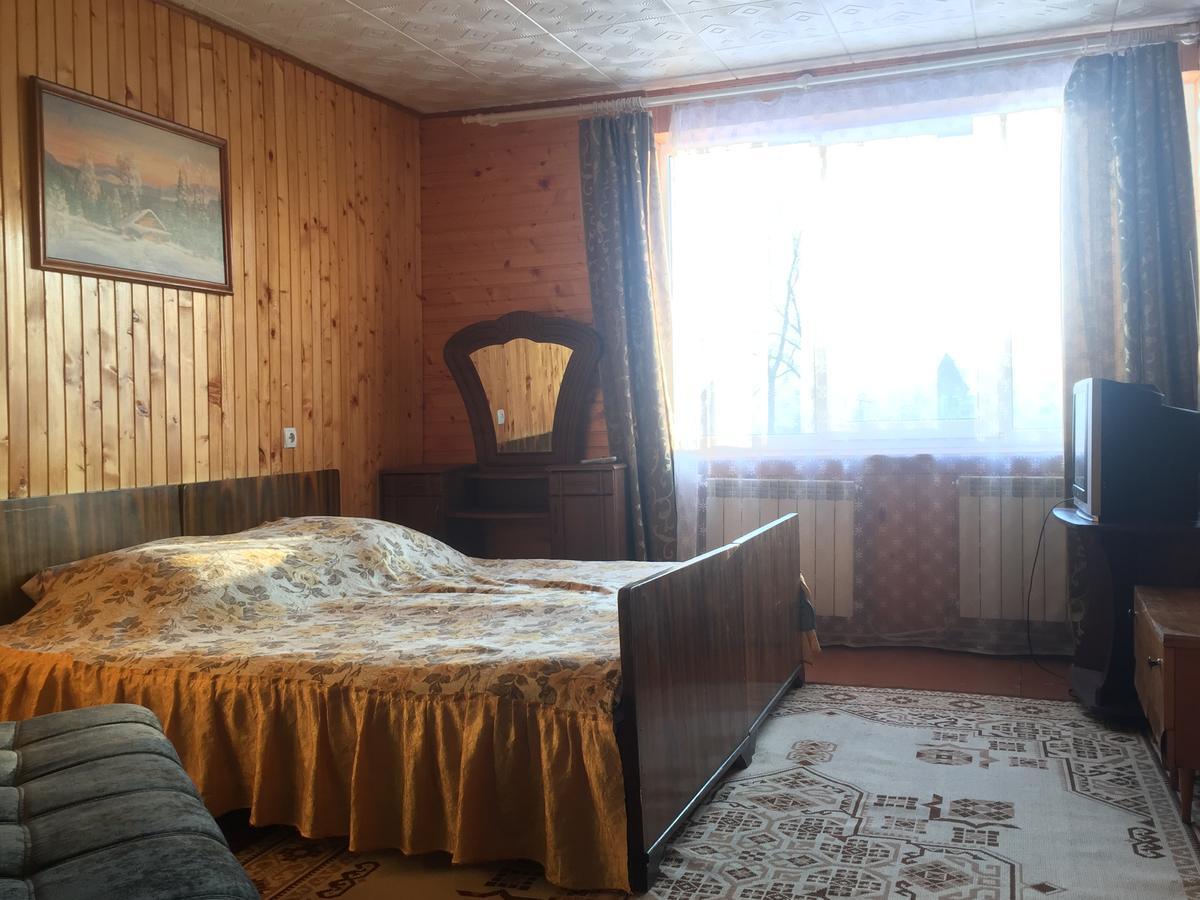 Guest House U Myrona Jaremtsje Buitenkant foto