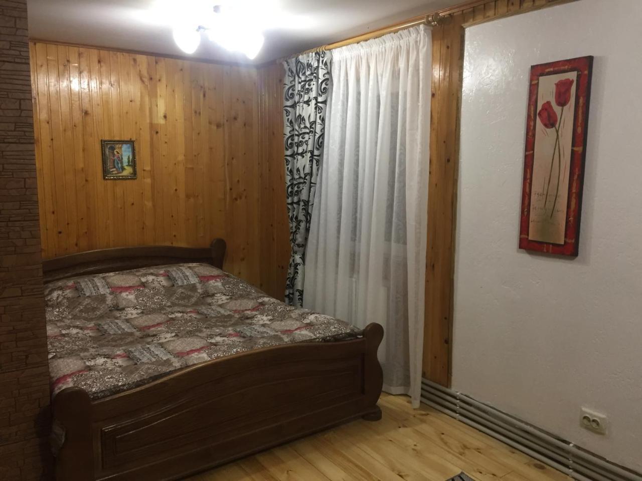 Guest House U Myrona Jaremtsje Buitenkant foto